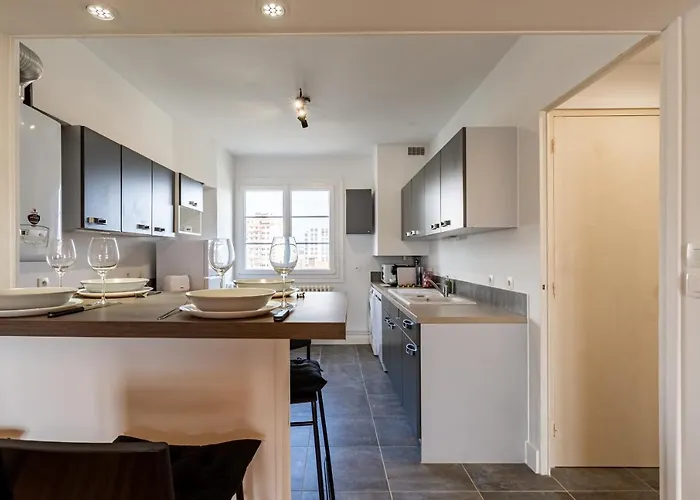 Le Wilson Horizon - Calme - Confort - Parking De La Gratuit A Proximite Lejlighed Dijon